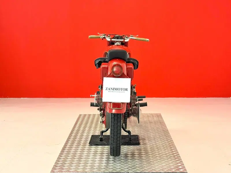 Moto Guzzi AIRONE 250 SPORT (7)