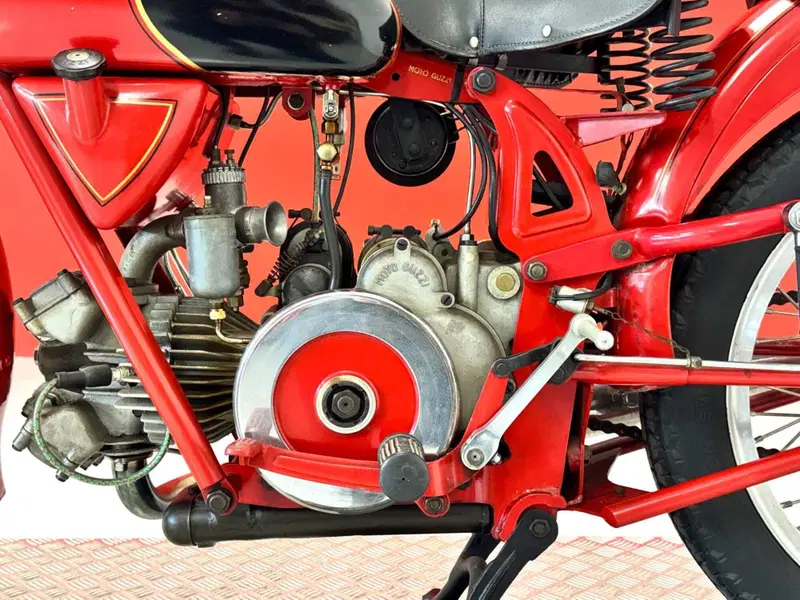 Moto Guzzi AIRONE 250 SPORT (18)