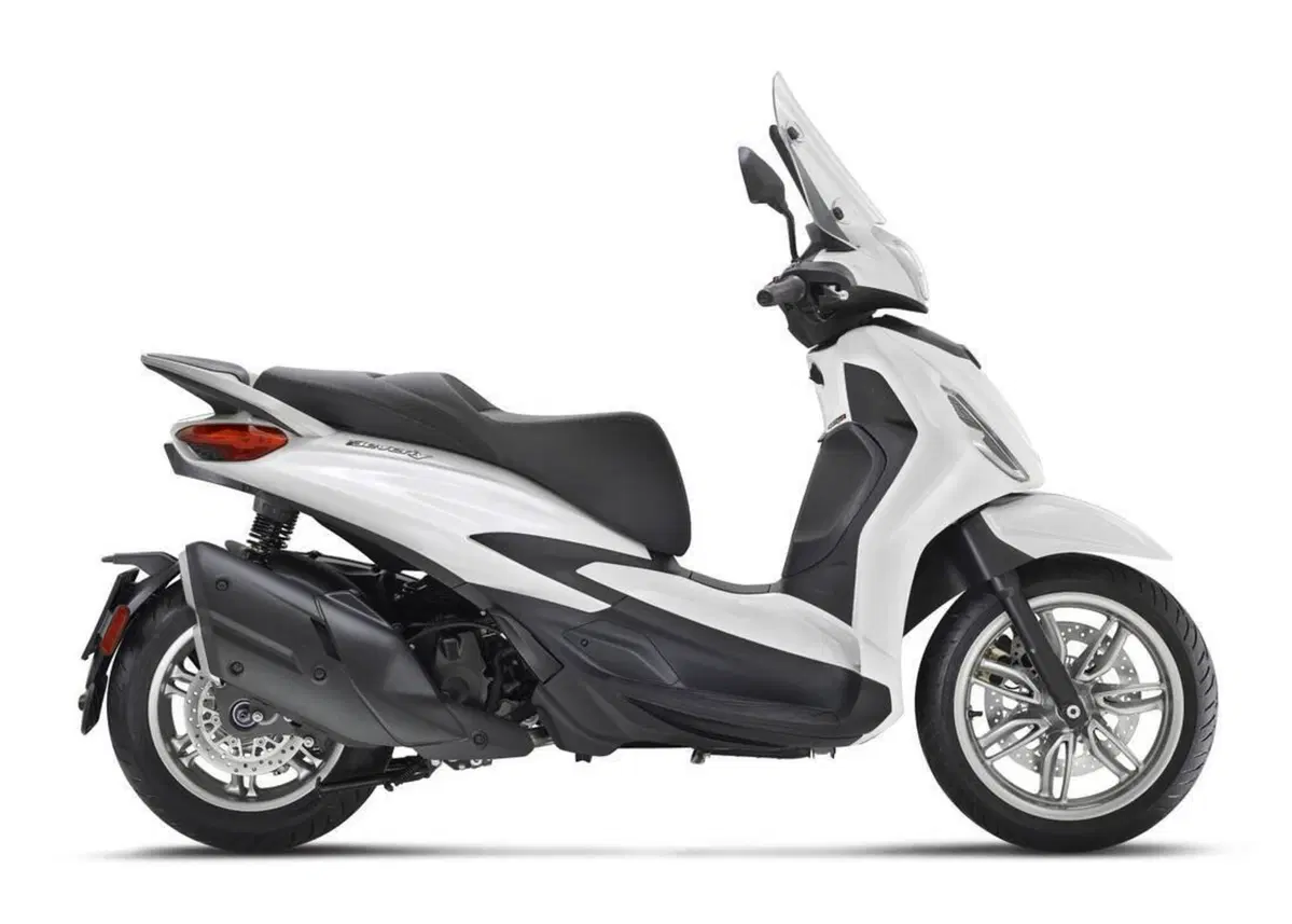 Piaggio Beverly 400 (2025 - 26) (2)