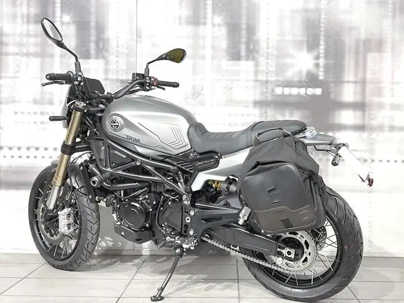 Benelli Leoncino 800 (2022 - 26) (2)