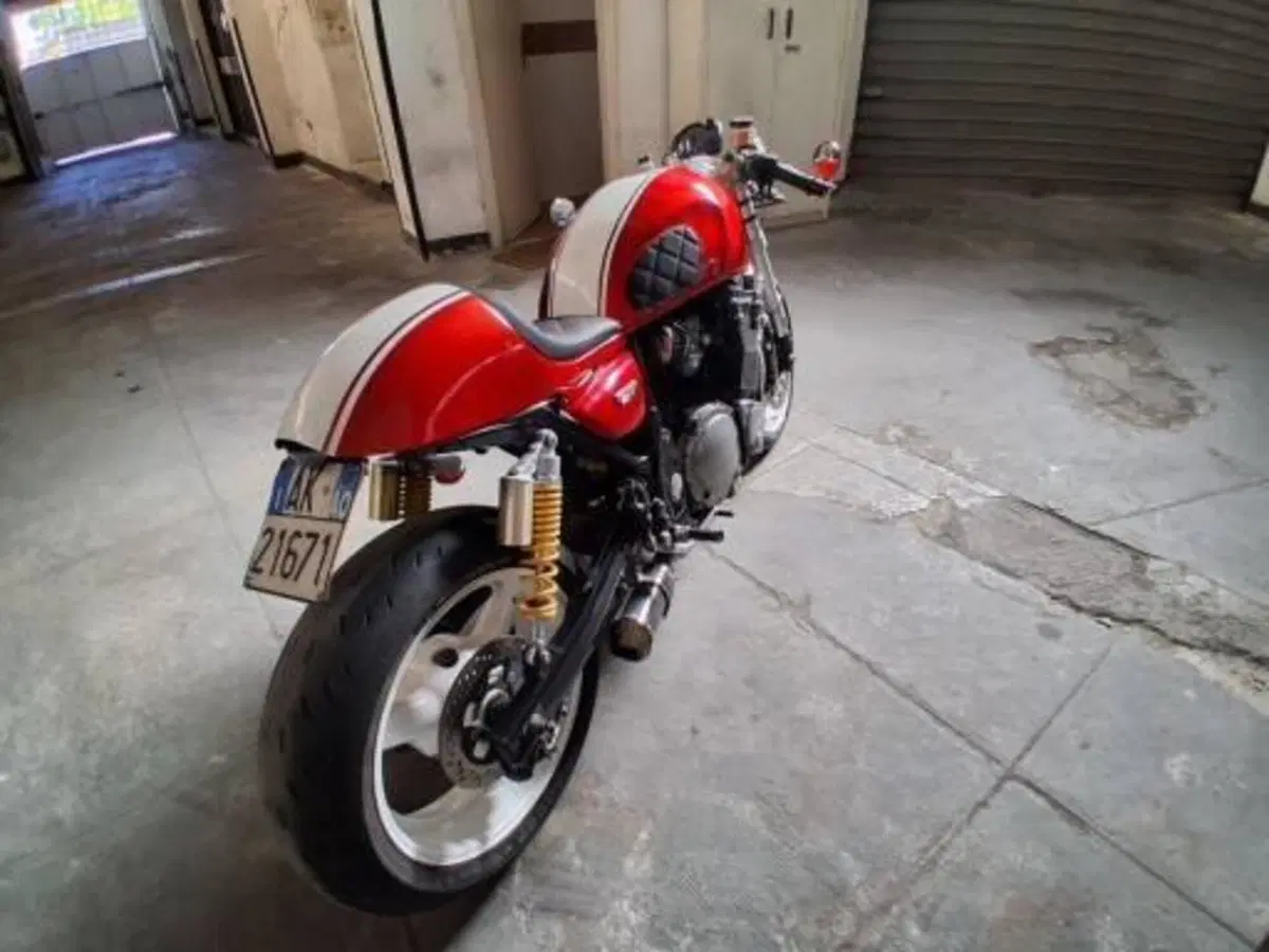Suzuki GSX 1200 (5)