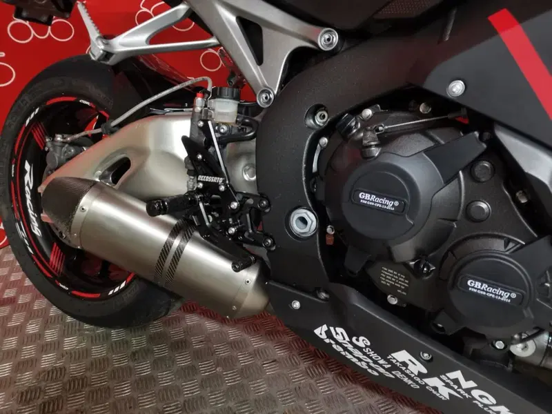 Honda CBR 1000 RR Fireblade (2012 - 16) (6)