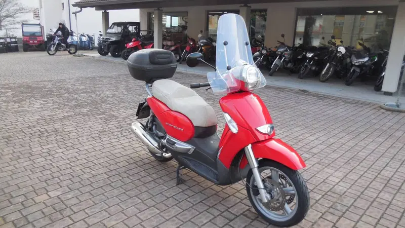Aprilia Scarabeo 500 (2007 - 12) (2)