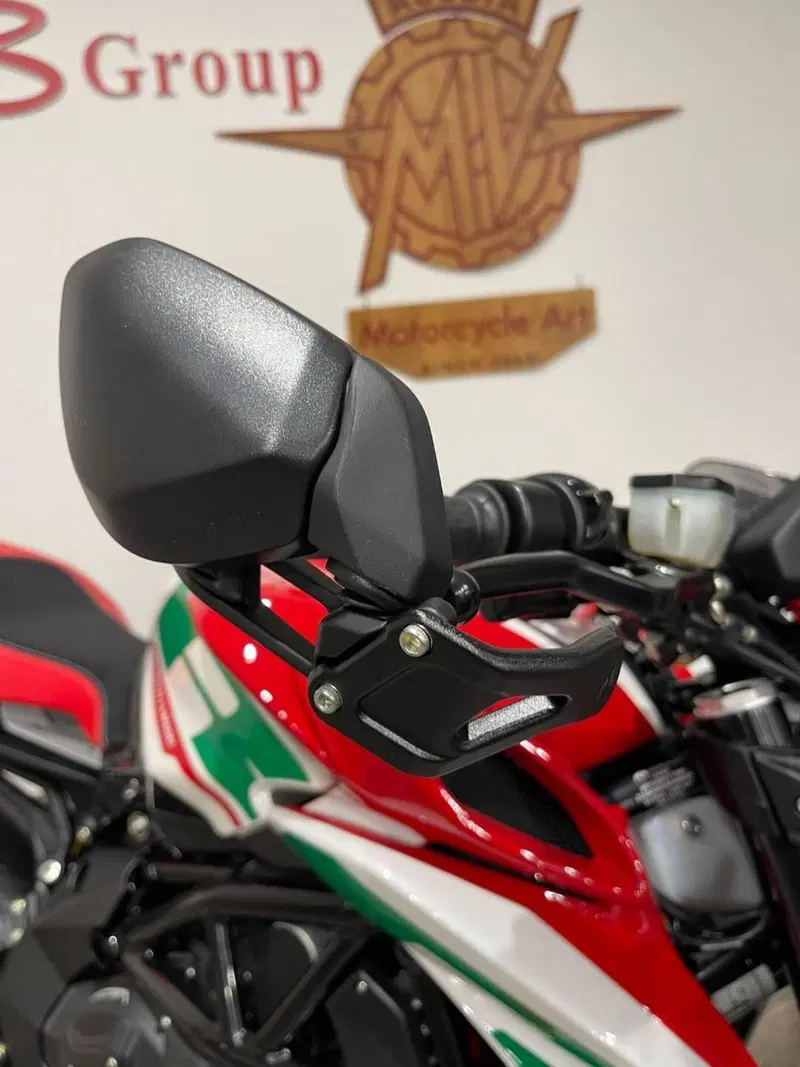 MV Agusta Dragster 800 RC SCS (2022 - 25) (12)