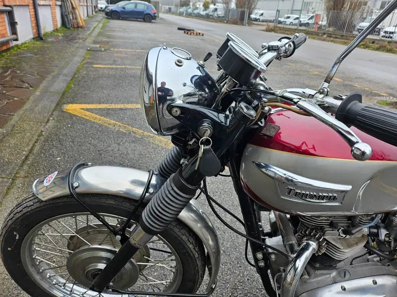 Triumph BONNEVILLE T120 R   (5)