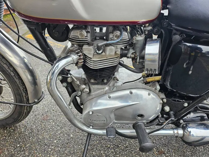 Triumph BONNEVILLE T120 R   (7)