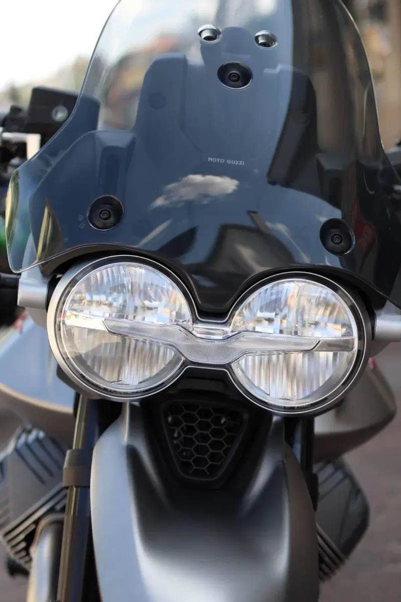 Moto Guzzi V85 Strada (2024 - 26) (13)
