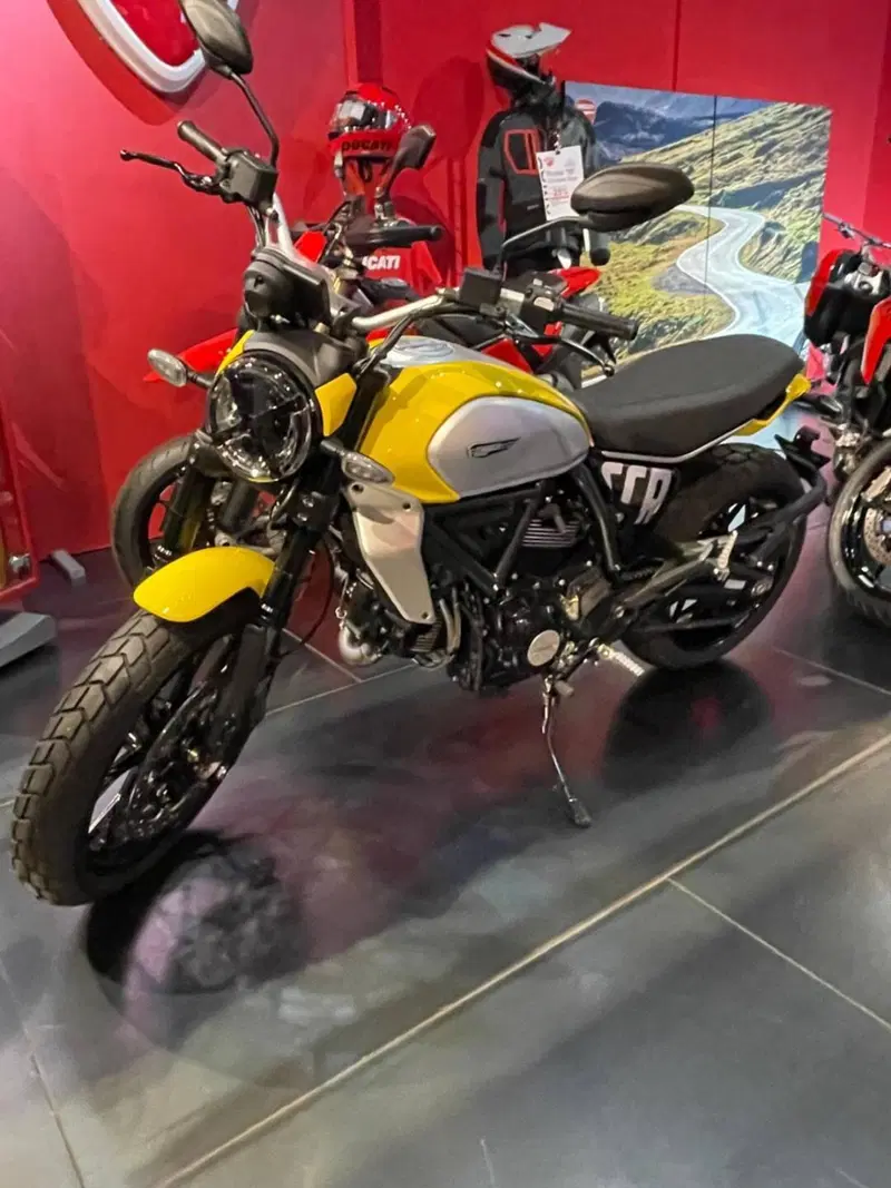 Ducati Scrambler 800 Icon (2025 - 26) (4)