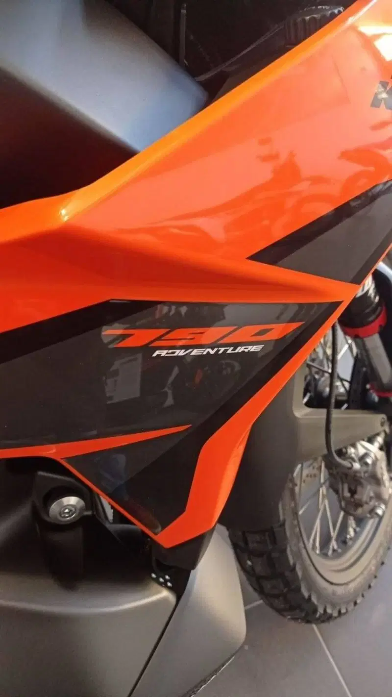 KTM 790 Adventure (2025 - 26) (3)