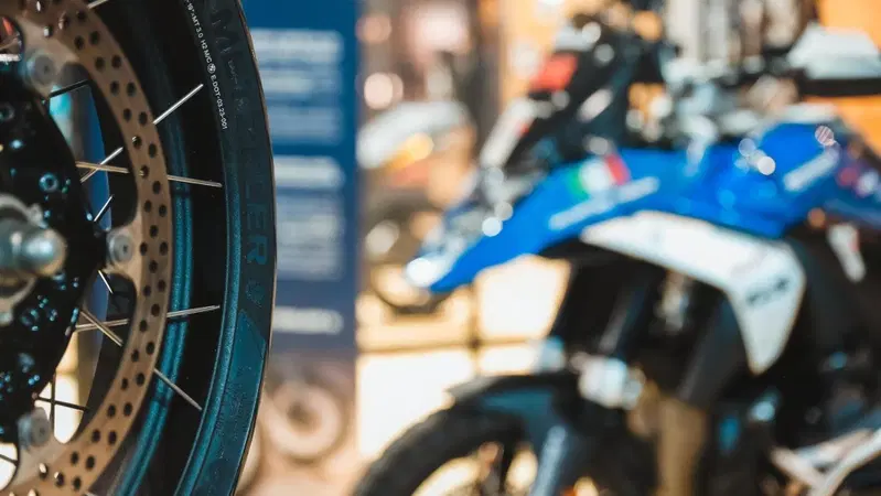 MBE 2026: il brand Metzeler presenta le ultime novit&agrave;