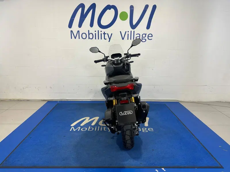 Um Italia Rockville 125 (2025 - 26) (3)
