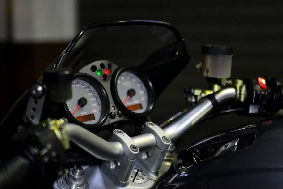 Ducati Monster S4 (2001 - 03) (17)