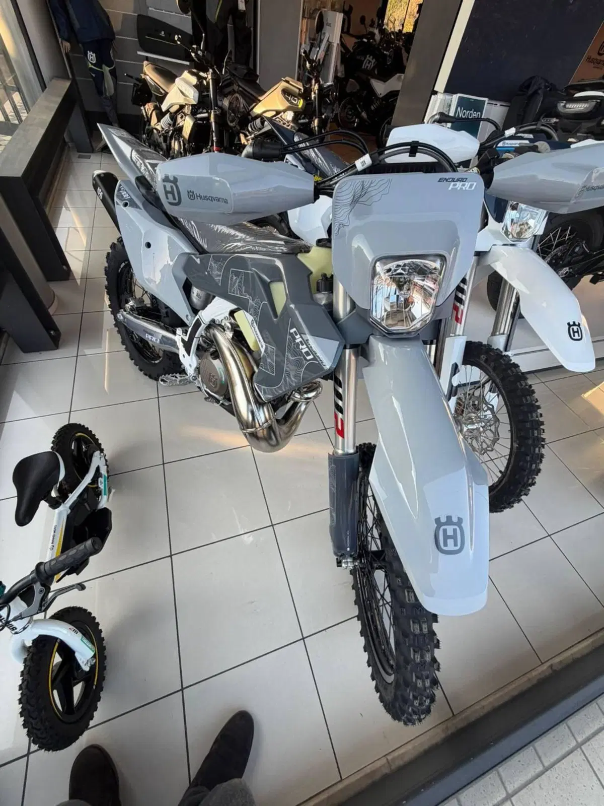 Husqvarna TE 300 Pro (2026) (5)