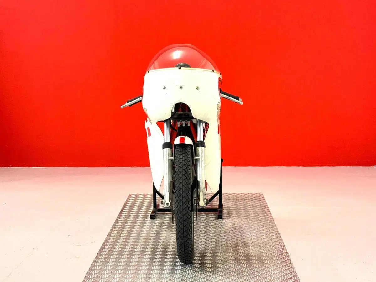 Malanca 125 PROTOTIPO (3)