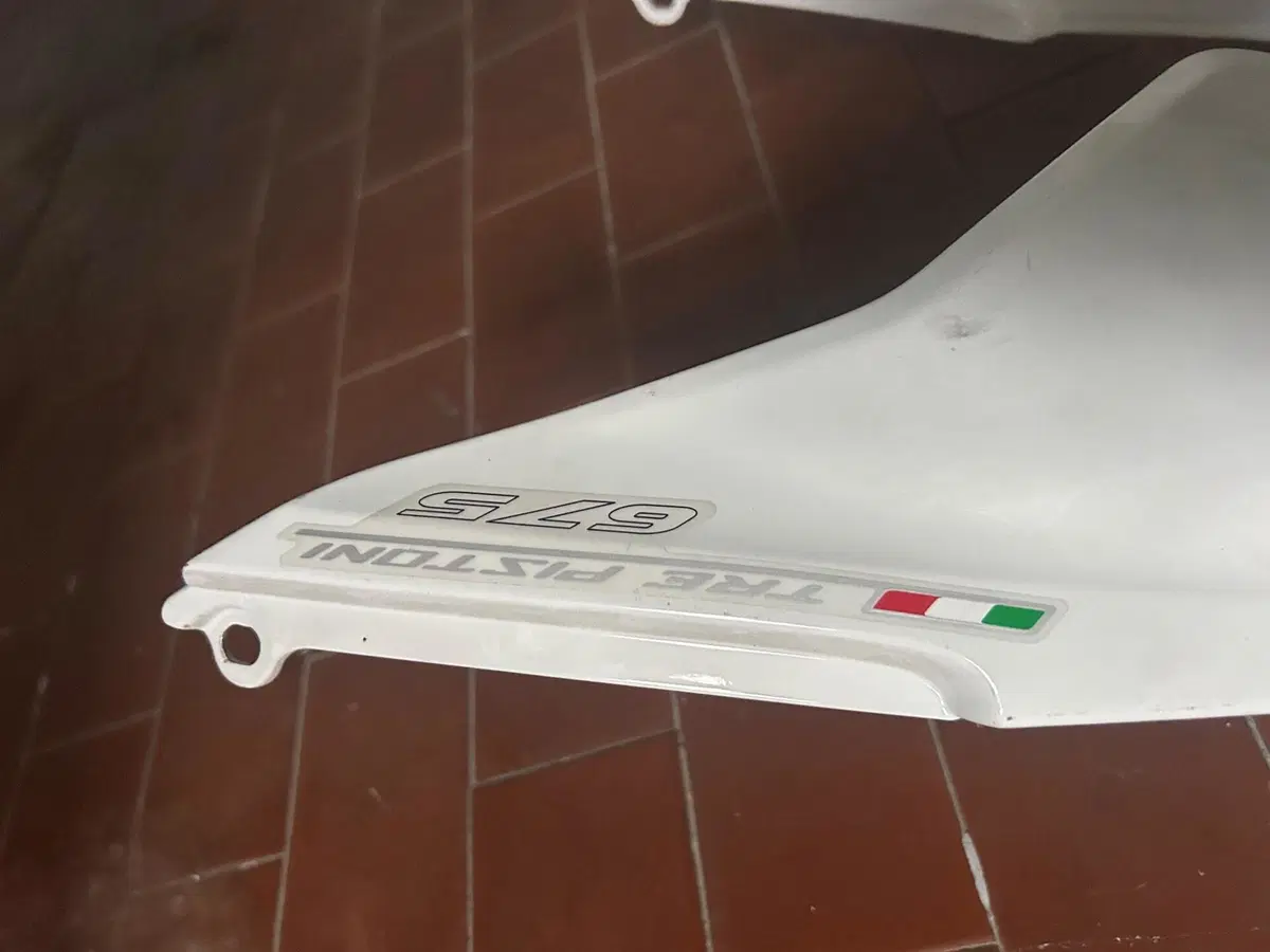 Codone destro e sinistro per Agusta F3 675 del 201 MV Agusta (2)