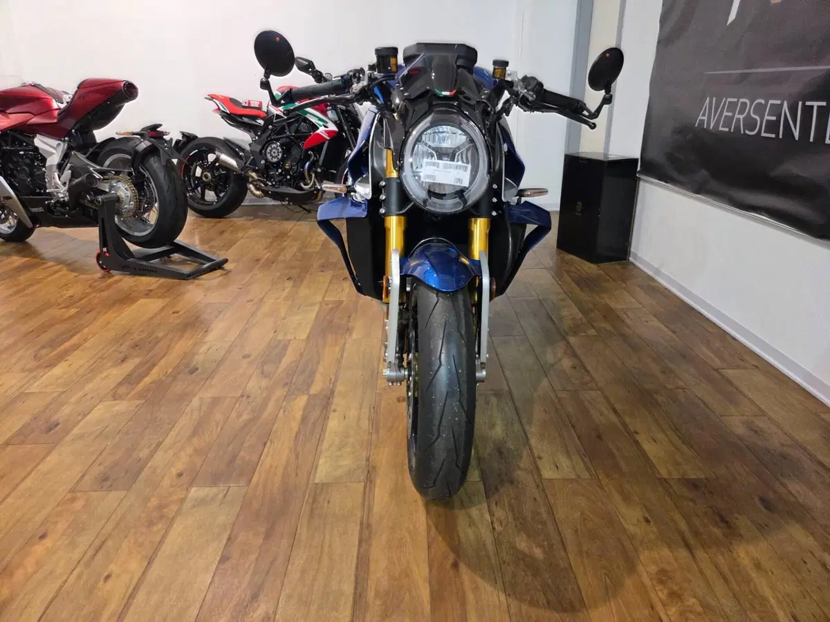 MV Agusta Brutale 1000 RR Assen (2023 - 26) (16)