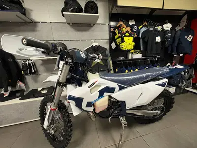 Husqvarna TE 300 (2026) nuova