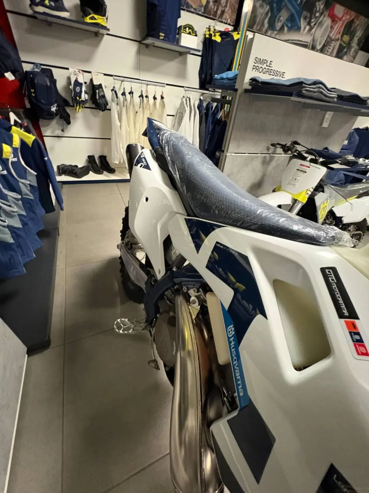 Husqvarna TE 300 (2026) (5)