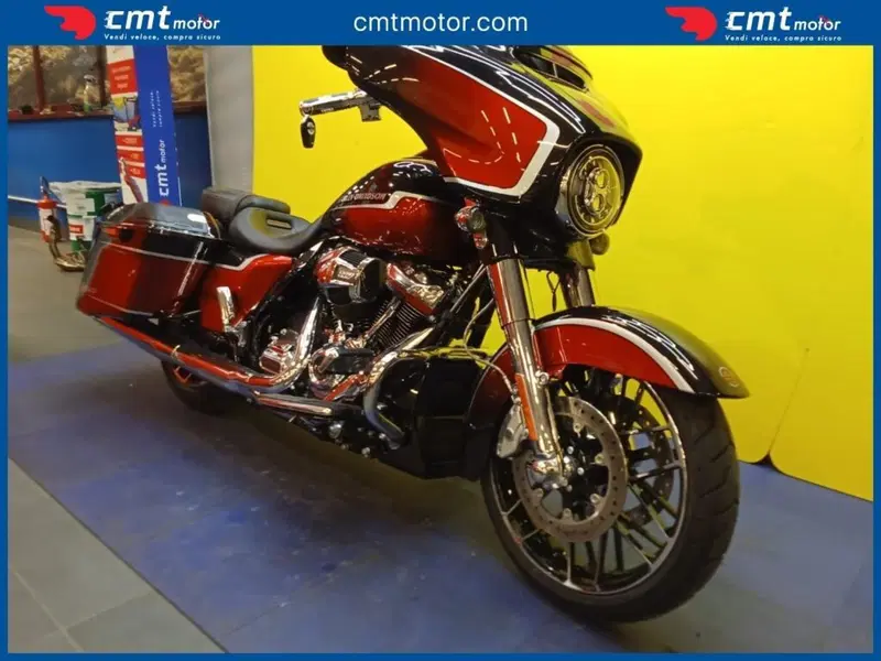 Harley-Davidson 117 Street Glide (2021) - FLHXSE