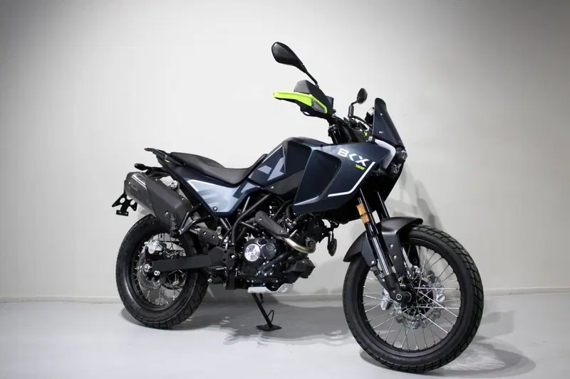 Benelli BKX 125 (2026) (2)