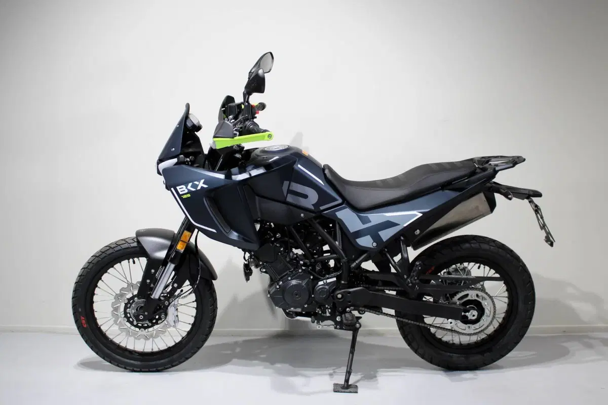 Benelli BKX 125 (2026) (4)