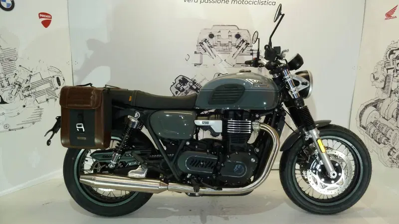 Brixton Motorcycles Cromwell 1200 (2022 - 26) (9)