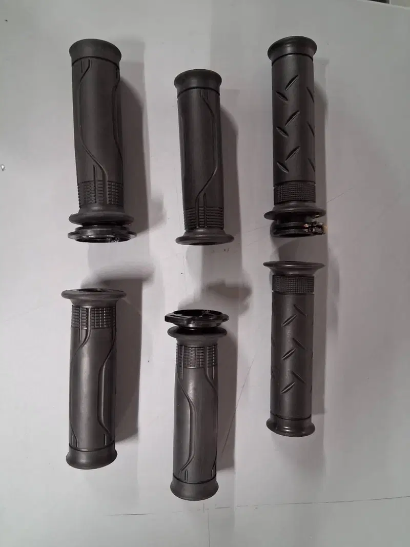 COPPIA MANOPOLE PER VARI MODELLI HONDA (2)