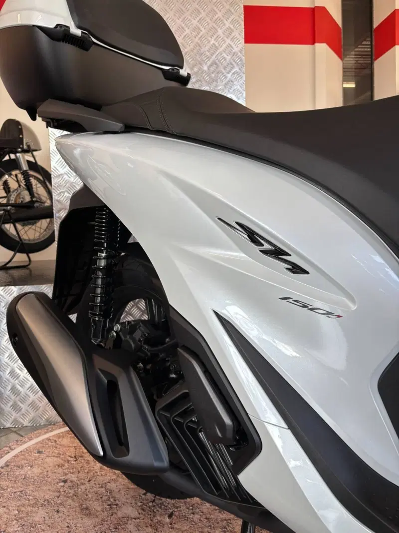 Honda SH 150 (2026) (5)