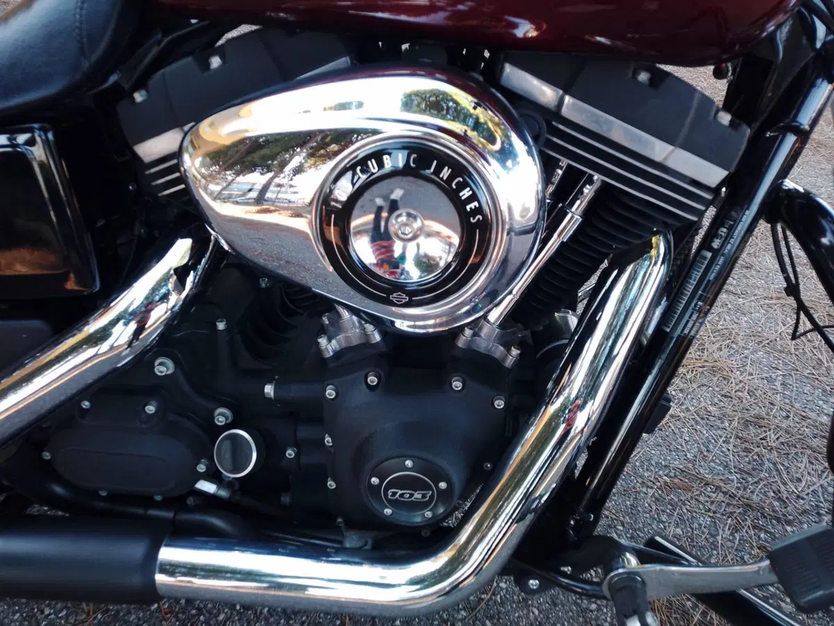 Harley-Davidson 1690 Street Bob Special (2015 - 16) - FXDB (6)