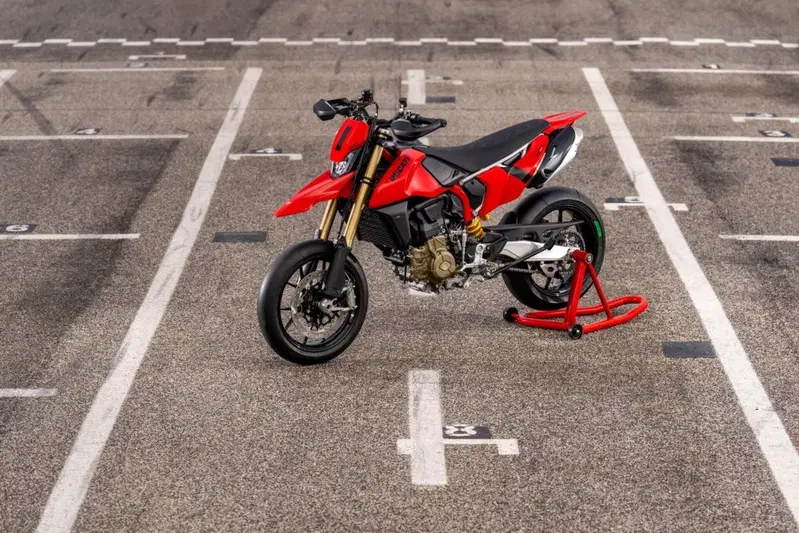 Ducati Hypermotard 698 Mono (2024 - 26) (11)
