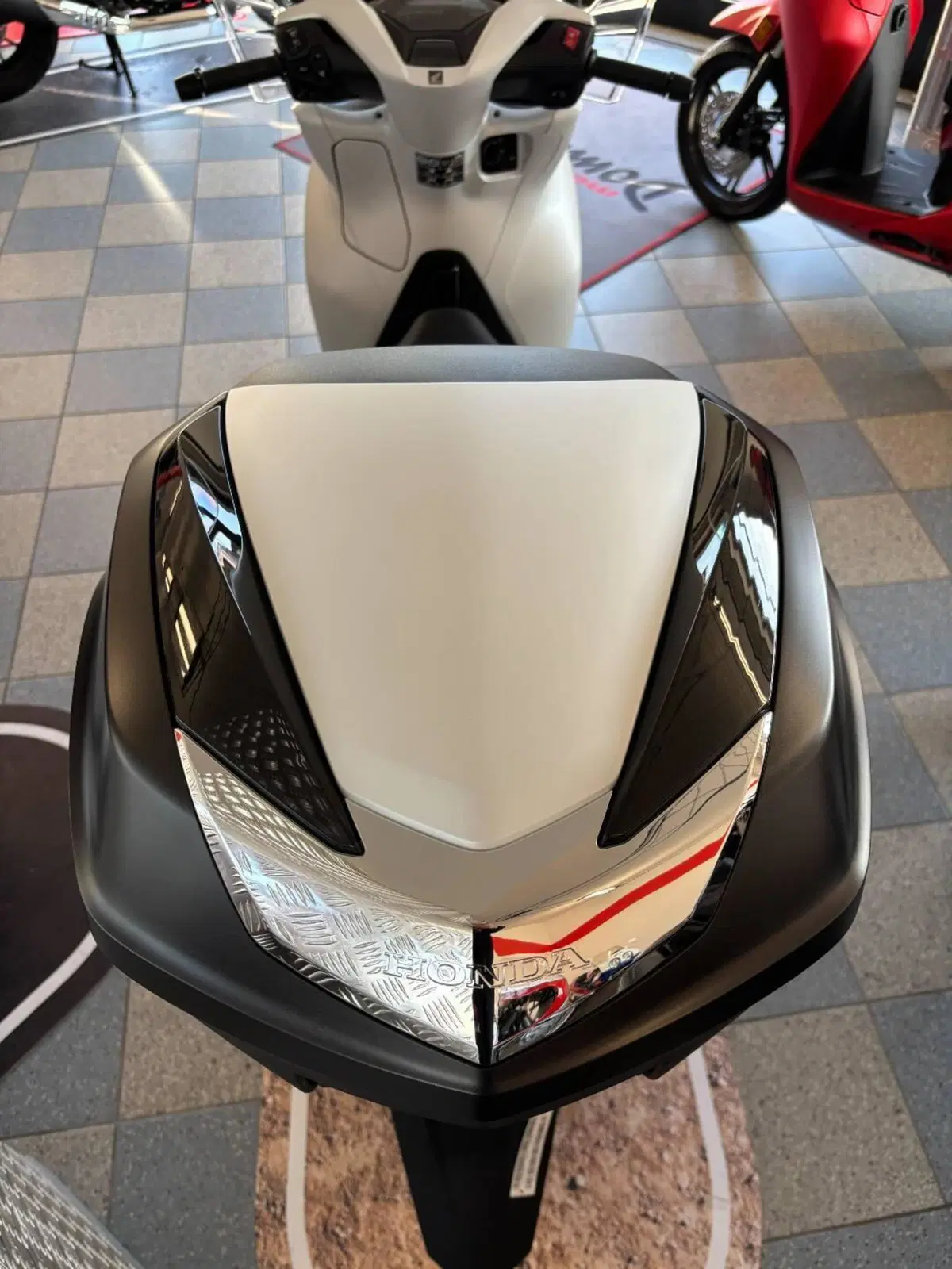 Honda SH 350i Sport (2025 - 26) (6)