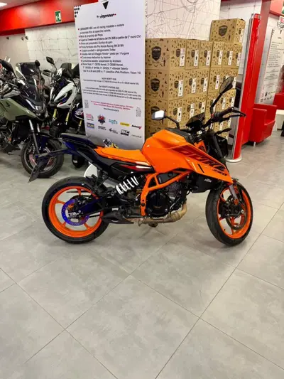 KTM 390 Duke (2024 - 25) usata