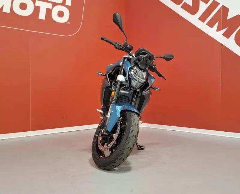 Bmw F 900 R (2021 - 24) (4)