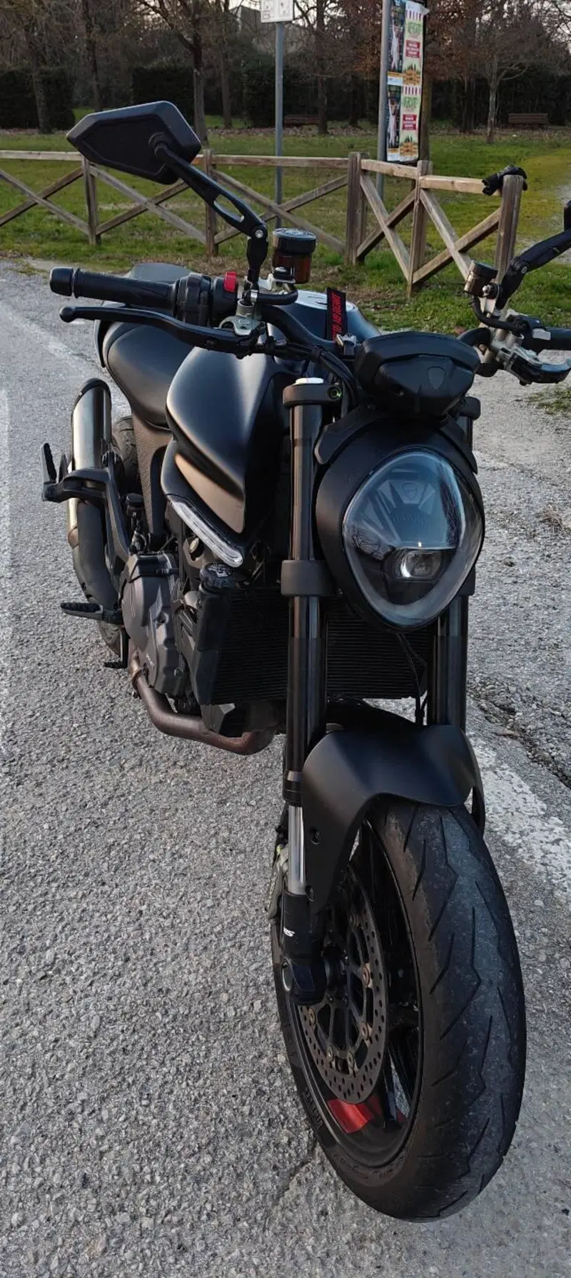 Ducati Monster 937 (2021 - 25) (8)