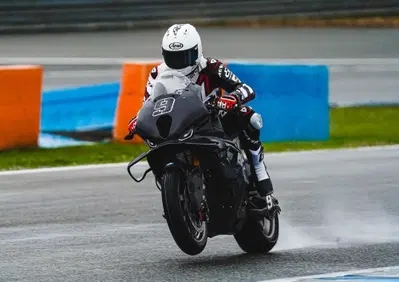 SBK 2026. BMW: Petrucci inizia col piede giusto, Oliveira con la giusta mentalità