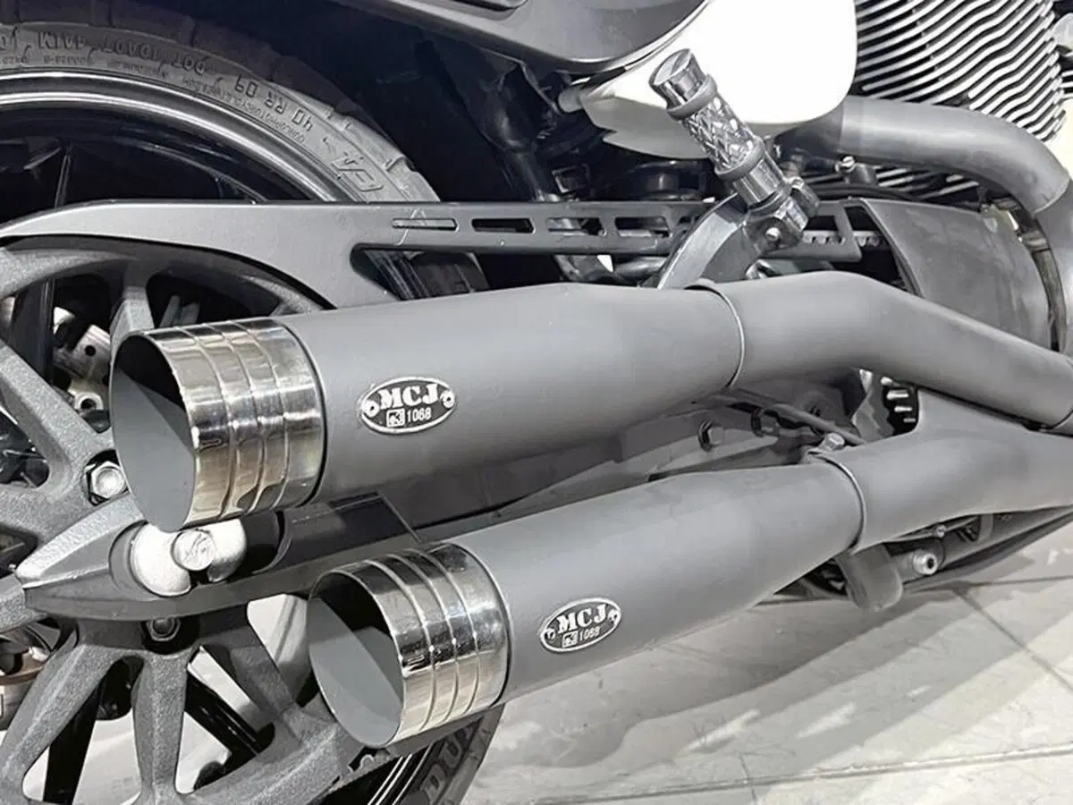 Victory Hammer S (2011 - 20) (3)