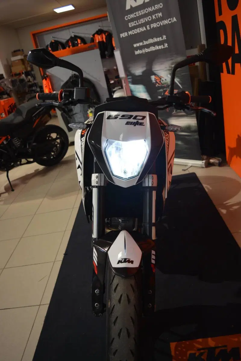 KTM 690 Duke (2012 - 16) (7)
