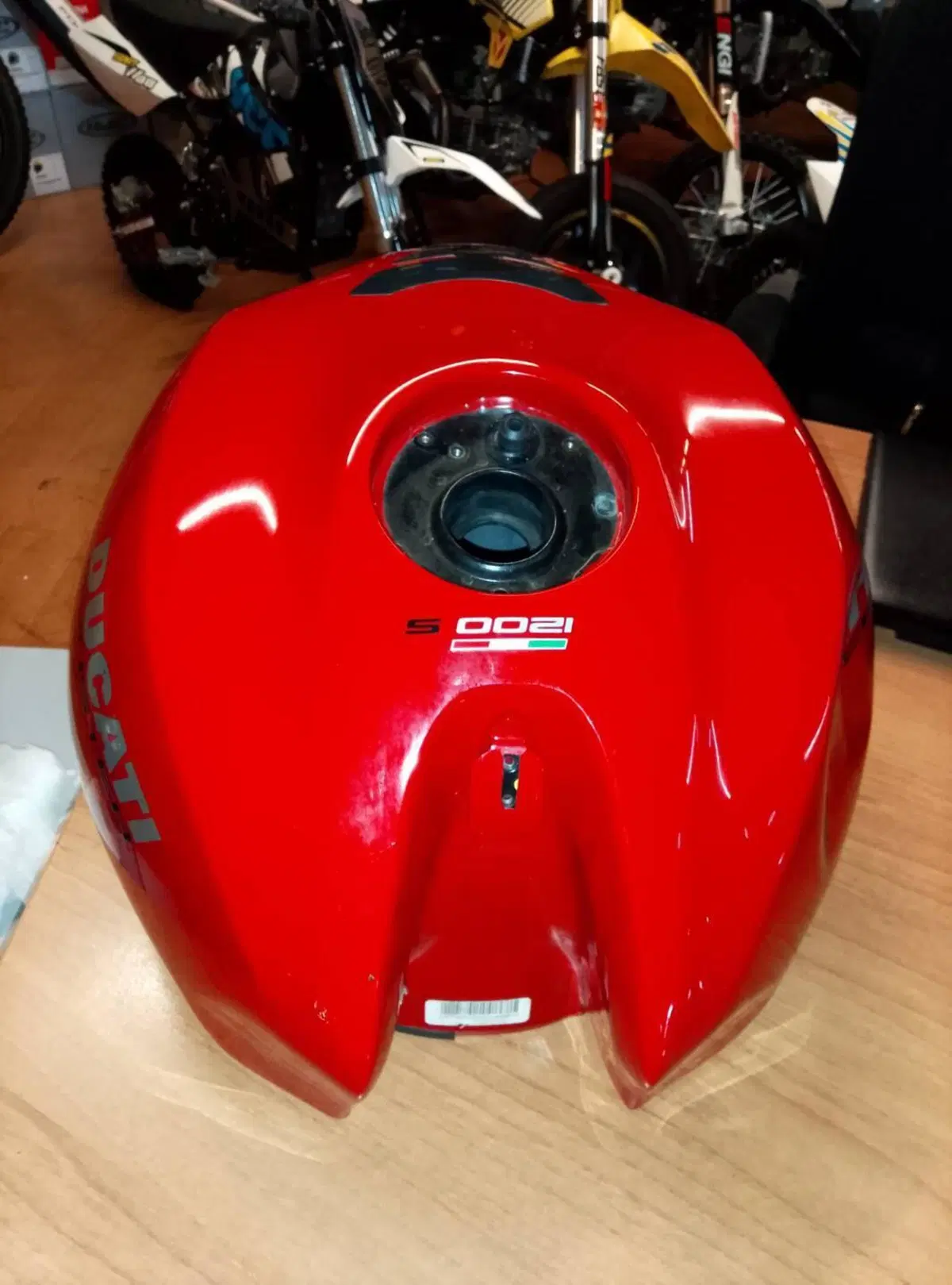 Serbatoio Monster 1200 anno 2016 Ducati (5)