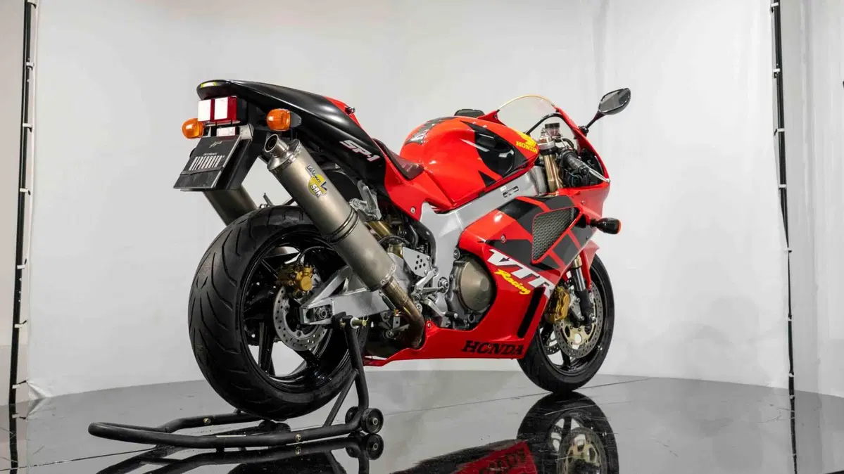 Honda VTR 1000 SP-1 (2000 - 01) (7)