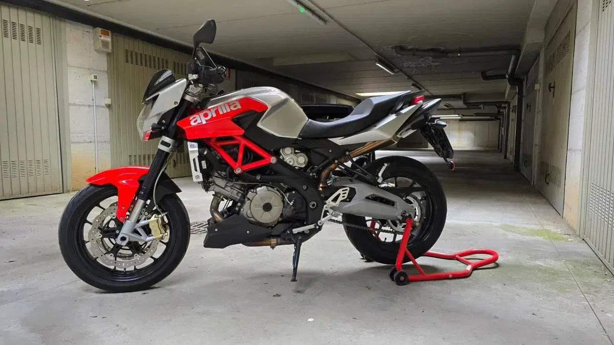 Aprilia Shiver 750 ABS (2010 - 17) (4)
