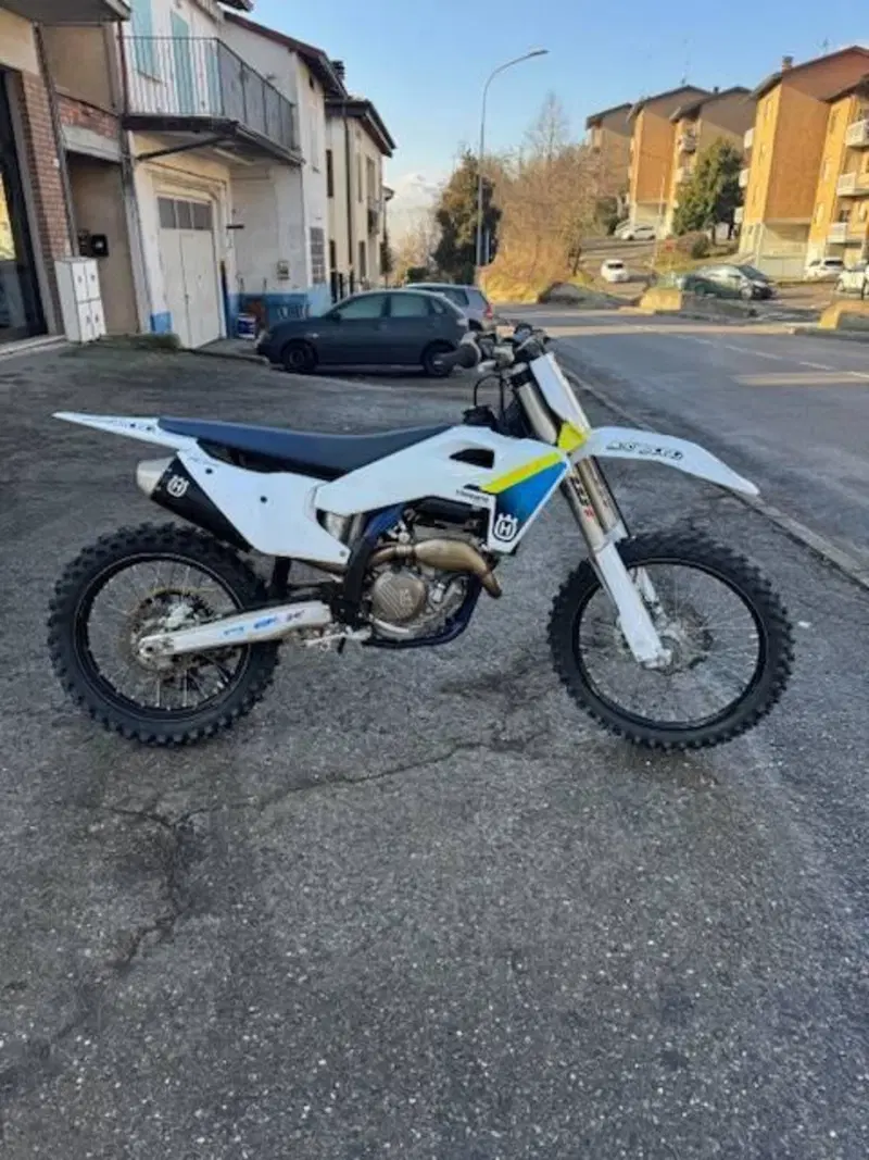 Husqvarna FC 250 (2025) (4)