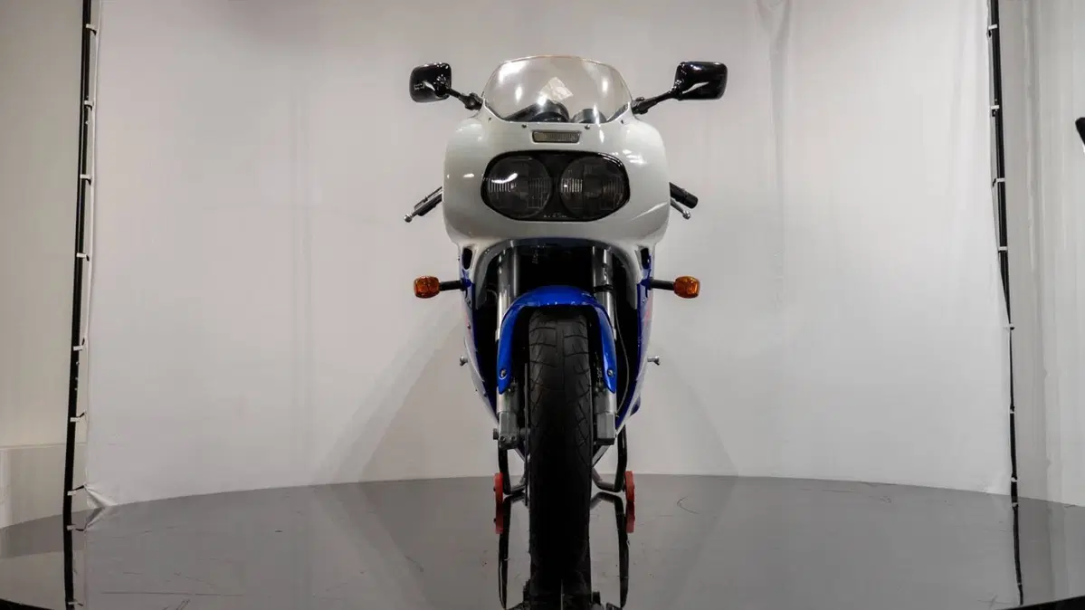 Suzuki GSX-R 750 (4)