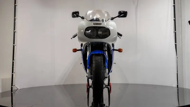Suzuki GSX-R 750 (4)