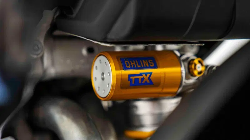 Aprilia Tuono V4 (2021 - 24) (15)