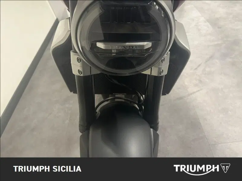 Honda CB 1000 R (2021 - 25) (16)