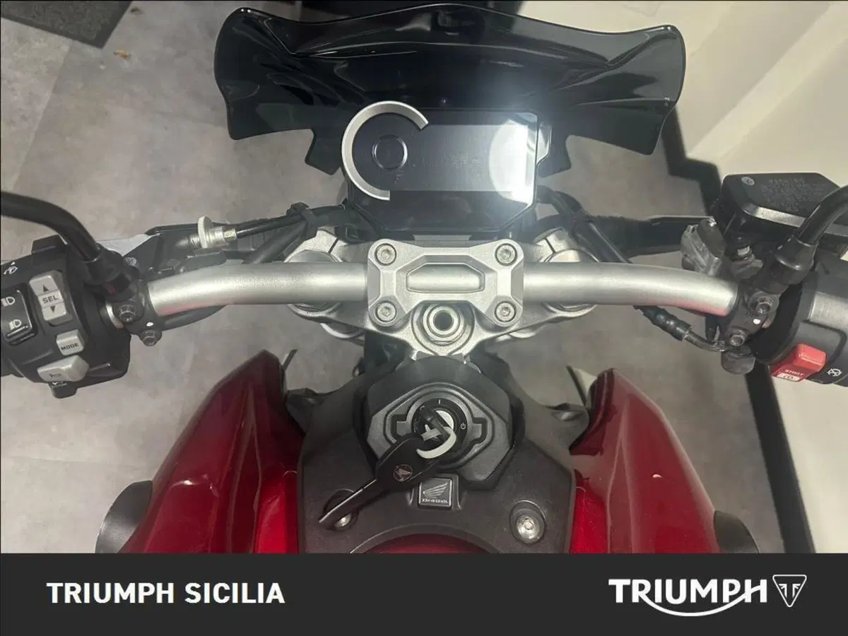 Honda CB 1000 R (2021 - 25) (17)