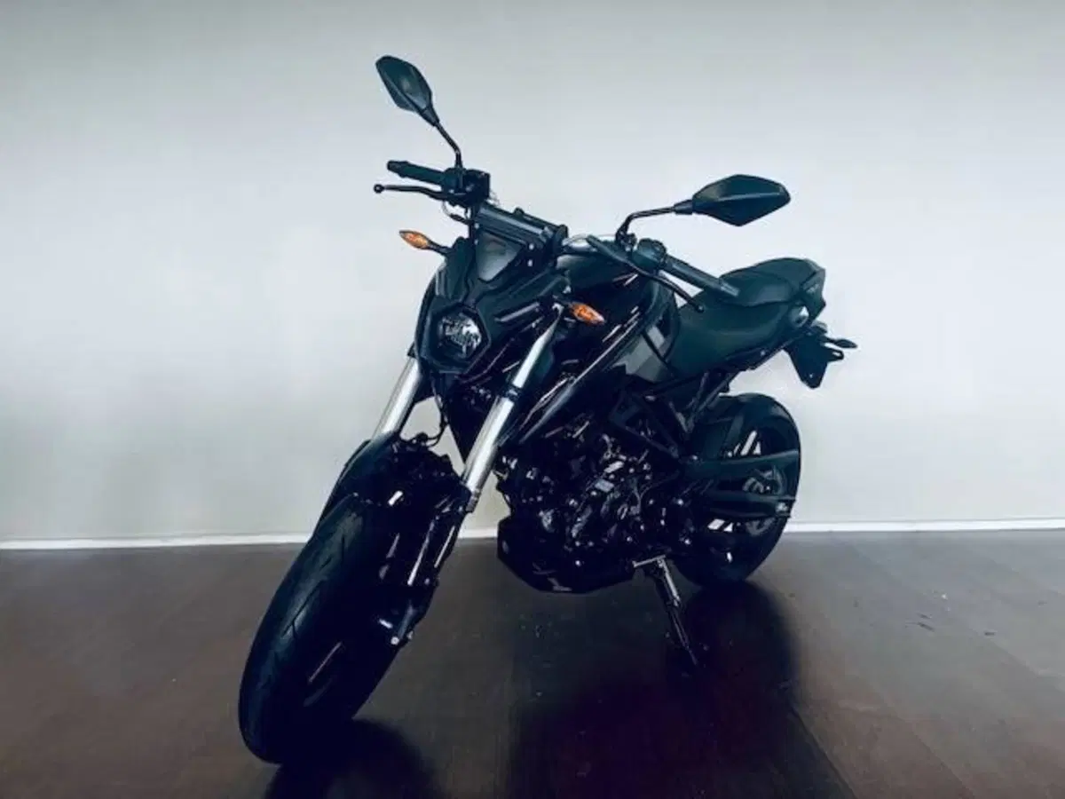 Voge Brivido 125R (2023 - 26) (2)