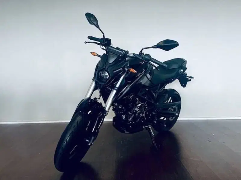 Voge Brivido 125R (2023 - 26) (2)
