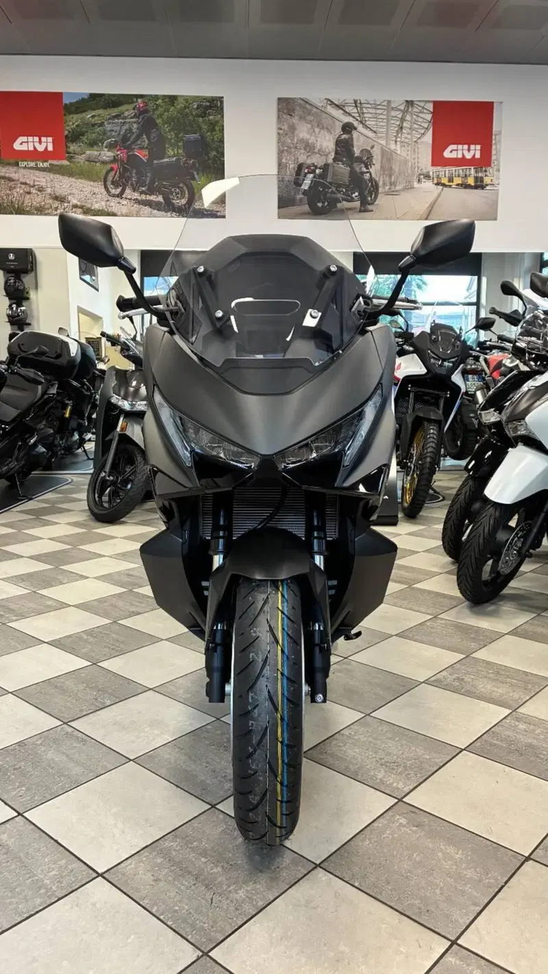 Honda Forza 750 (2025 - 26) (4)