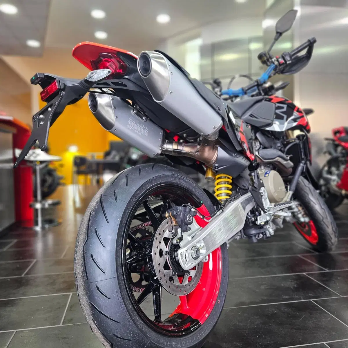 Ducati Hypermotard 698 Mono RVE (2024 - 26) (7)